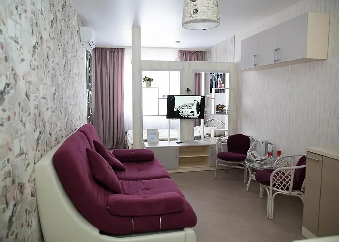Kharkiv hotels near Muzey Kavy